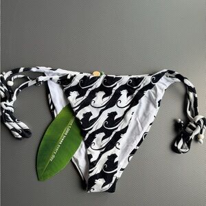 FARM RIO Black and White Bikini Bottom